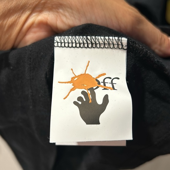 Host pick. Off-white Boy's Watercolor Rounded Logo Arrow Long-sleeve Tee size 10 - Picture 8 of 9